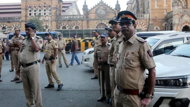 Mumbai Police recover over 200 ED case files from suspects held for extortion