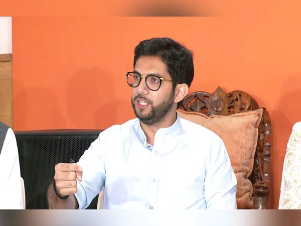 “Maharashtra has seen lawlessness like never before”: Aaditya Thackeray after Sena (UBT) leader shot dead