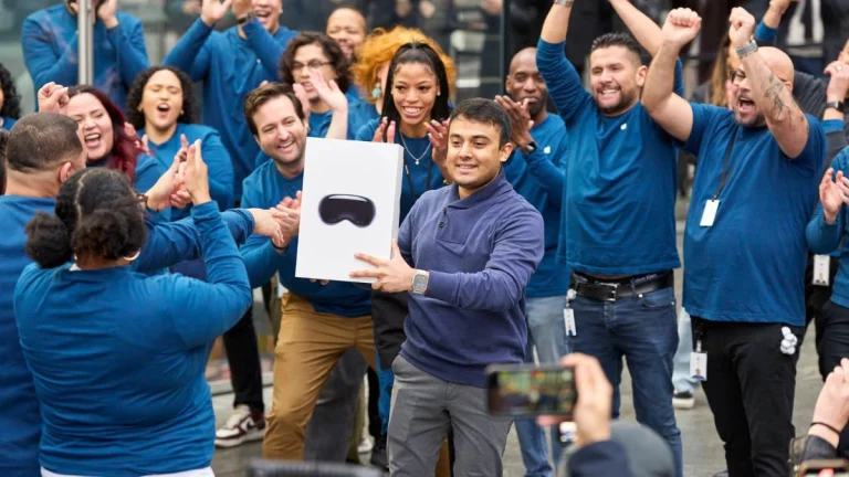 Apple Vision Pro: First Buyer Of MR Headset Gets Celebrity-Style Cheer Outside Store | Watch Video