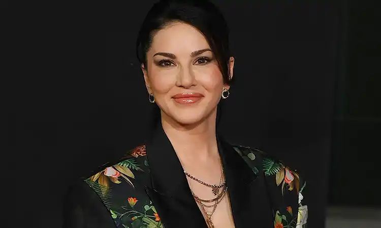 Bollywood diva Sunny Leone talks about her love for food and baking