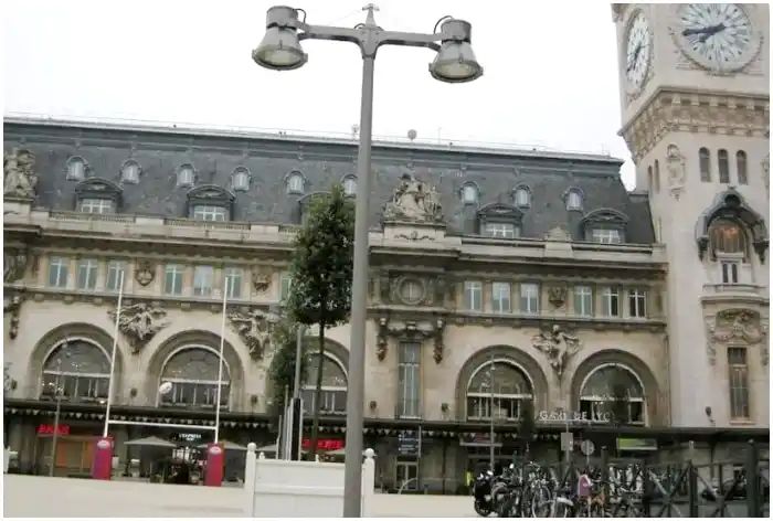 Knife Attack At Paris Railway Station Injures 3; Suspect Arrested