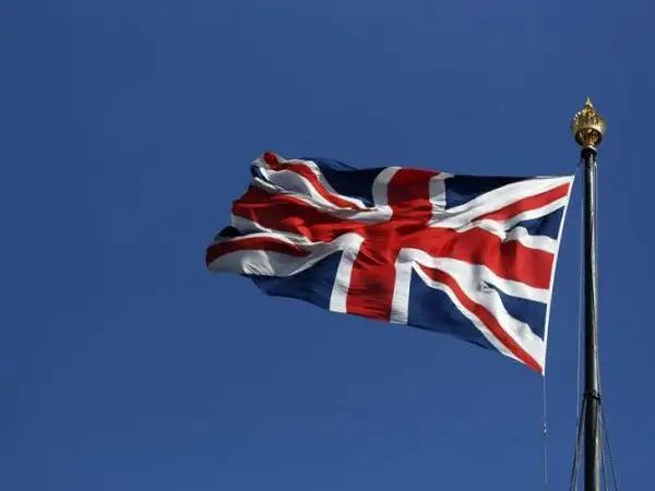 UK advises citizens against travelling to Afghanistan