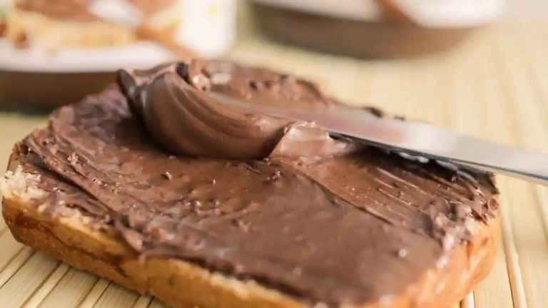 Nutella & Bhut Jolokia Cheesecake and other innovative recipes with the spread