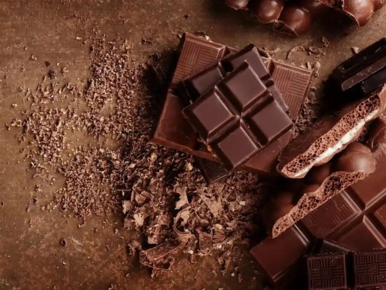 Dark Chocolate For Lowering Cholesterol: 7 Ways Consuming Chocolates Can Help Flush Out LDL Cholesterol Naturally