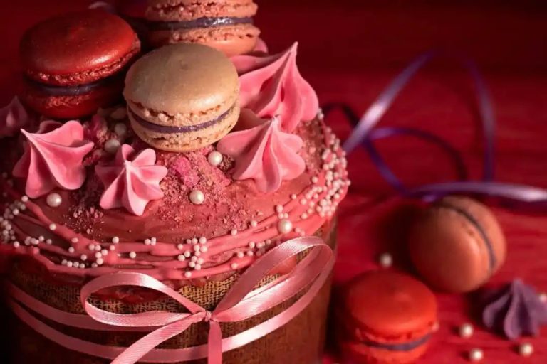 7 Whimsical Desserts Inspired By Willy Wonka’s Chocolate Factory