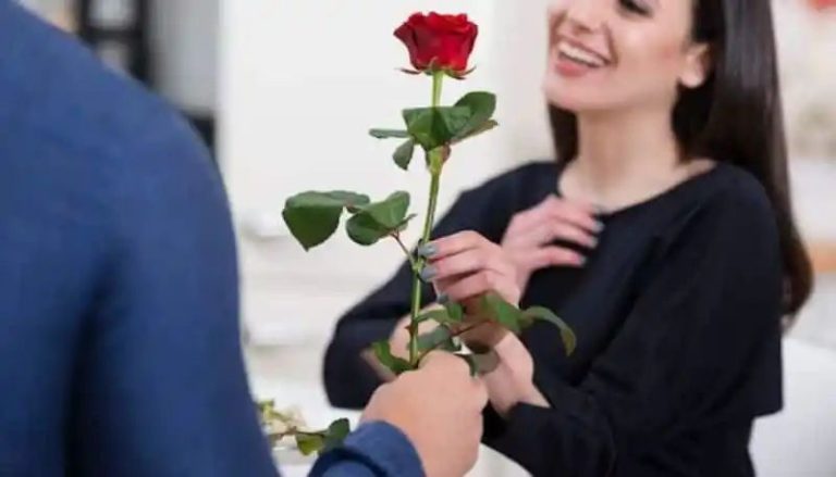 Rose Day 2024: 6 reasons and significance of giving roses to someone