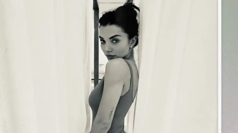 Amy Jackson’s fiance Ed Westwick clicks a super HOT photo of hers in monokini and she’s slaying like a boss