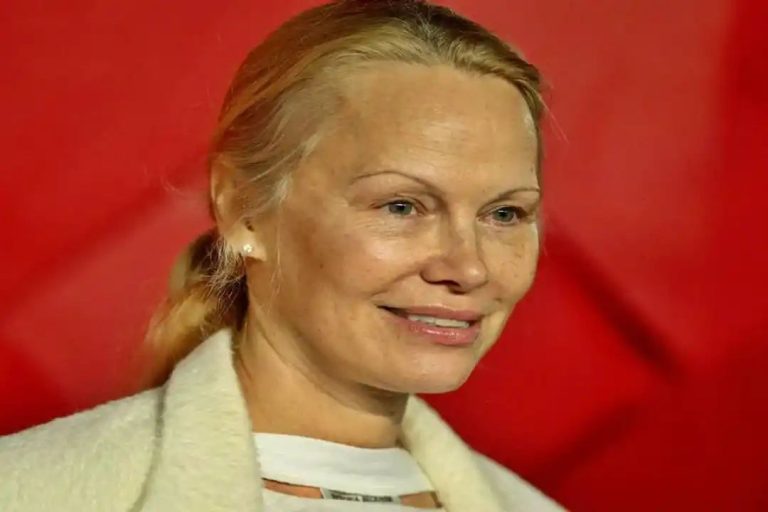 Pamela Anderson goes makeup-free for magazine cover