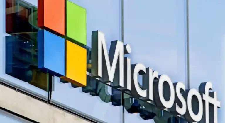 ‘Puzzling,’ Says Analyst As Microsoft’s Valuation Double That Of Energy Companies Despite Generating Half Their Cash Flow