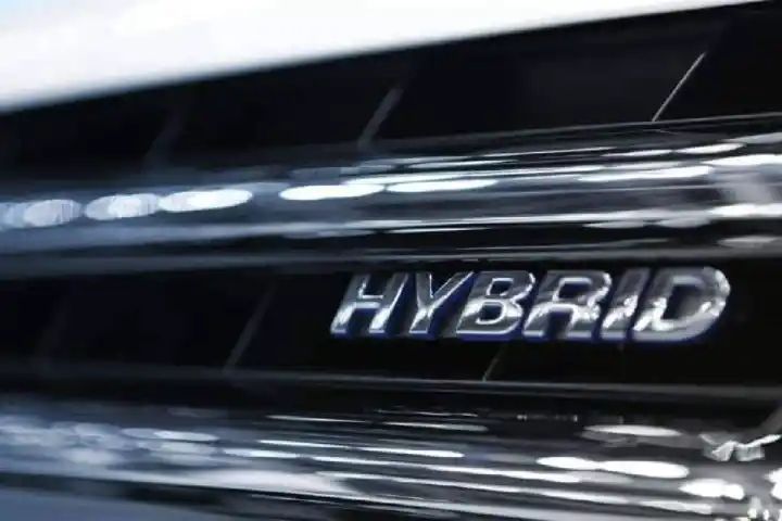 Hybrid Cars: The Future of Fuel-Efficient Driving Simplified