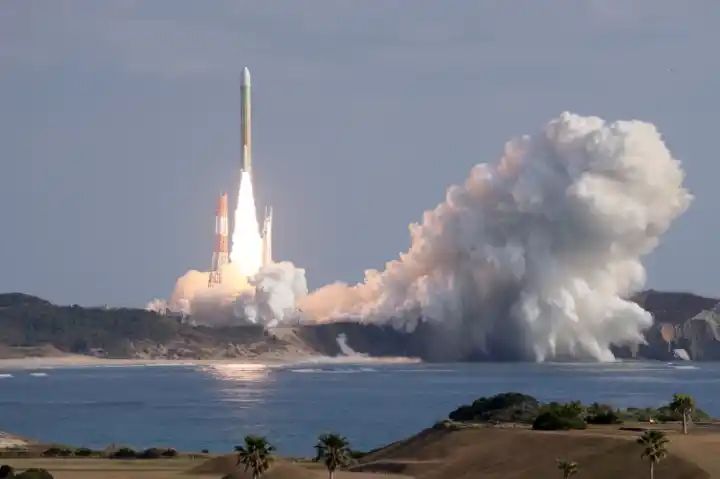 Japan’s space agency successfully launches next-gen H3 rocket