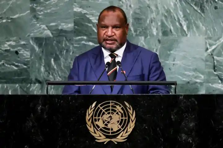 At least 64 massacred in conflict between tribesmen in Papua New Guinea