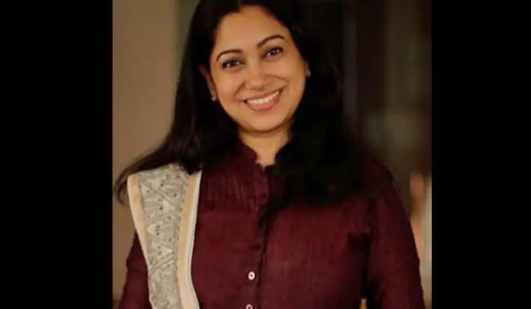 Malayalam film-maker Anjali Menon announces Tamil debut