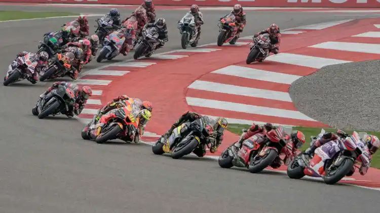 Wondering Where to Watch MotoGP? Eurosport and Discovery+