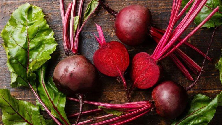 Detoxification to Healthy Skin: 5 surprising reasons why you should include beetroot in your spring diet