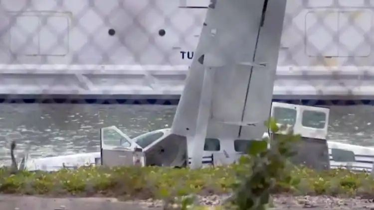 Seaplane Crashes Near PortMiami, US; All 7 Passengers Escape Without Injury: Officials