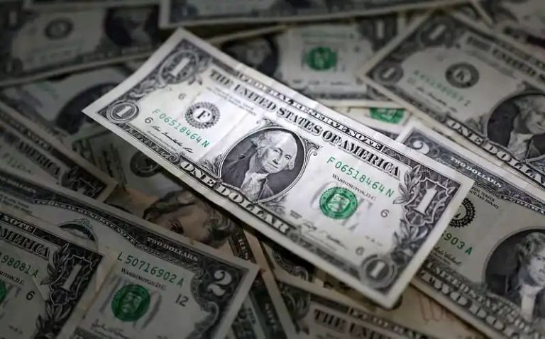 Dollar lower before inflation-heavy data deluge