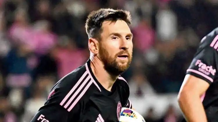 Messi scores late as Miami hold LA Galaxy 1-1