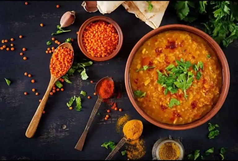 Ambat Varan: A Maharashtrian Dal-Based Delicacy For The Summer