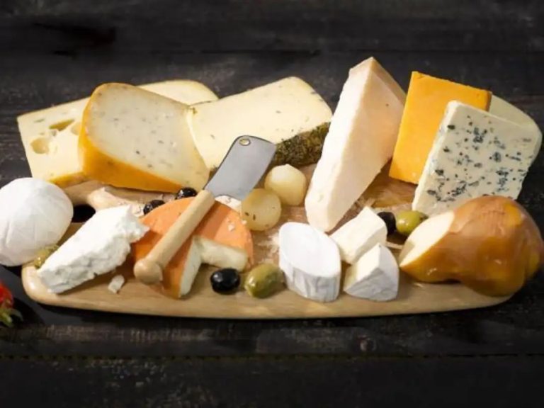 Experts issue health warning over vegan cheese