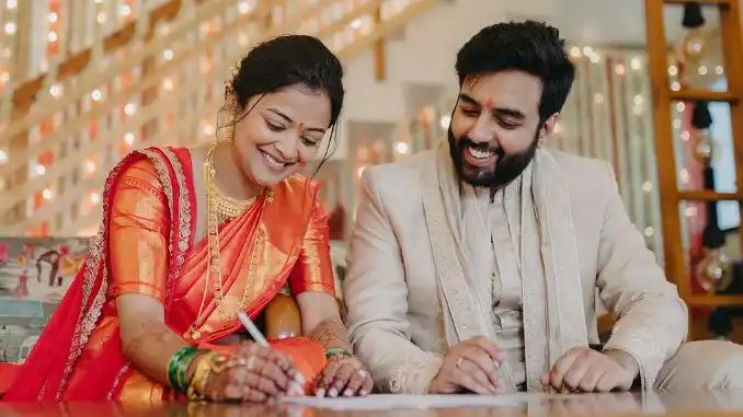 Music Producer & Composer Yashraj Mukhate Marries Alpana, Shares FIRST Photo