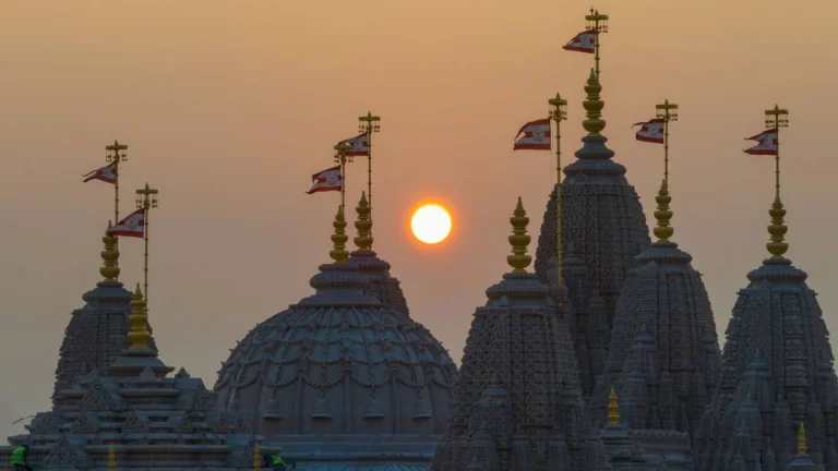 Abu Dhabi Hindu Temple Receives 65,000 Devotees On First Sunday After Opening For General Public