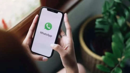 WhatsApp Will Soon Allow Users To Manage Third-Party Chats