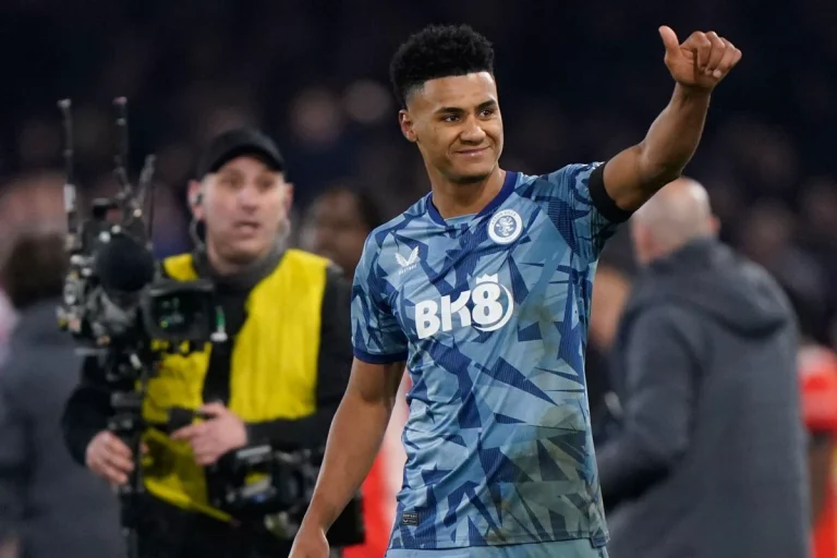 Villa boss Unai Emery hails Ollie Watkins as ‘an example for other players