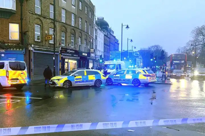 Three hurt in south London moped shooting