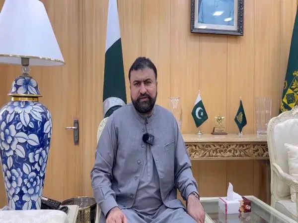 Sarfraz Bugti takes oath as Chief Minister of Balochistan