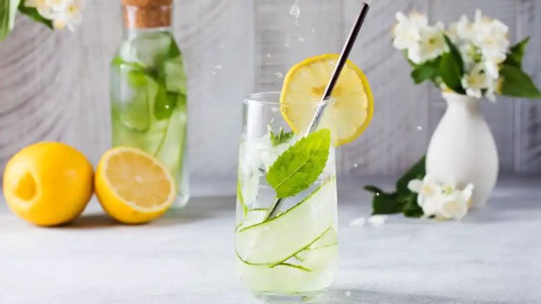 5 Surprising Benefits Of Drinking Cucumber Water To Detox Your Body