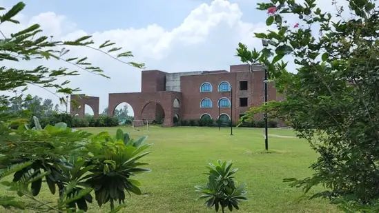 IIM Kashipur invites applications for MBA Analytics; CAT, GMAT accepted