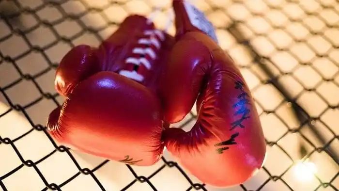 Pakistani boxer steals money from teammate’s bag, disappears