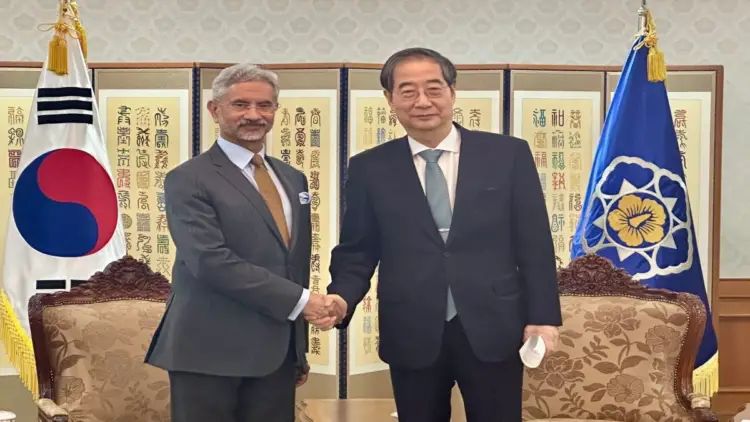 EAM Jaishankar calls on South Korean Prime Minister Han Duck-soo, discusses bilateral ties