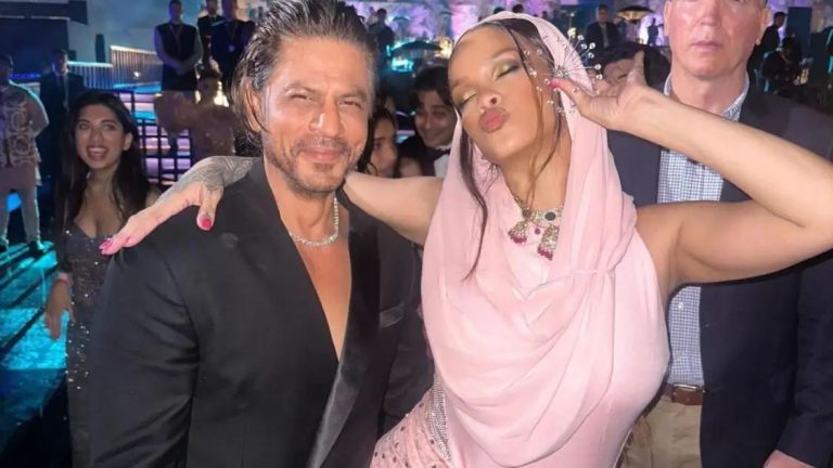 Rihanna poses with Shah Rukh Khan at Ambani`s bash in Jamnagar