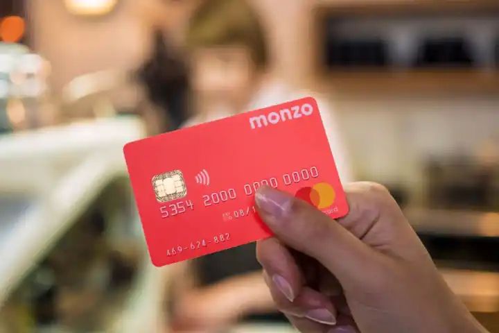 Monzo gains £4bn valuation after fresh funding round