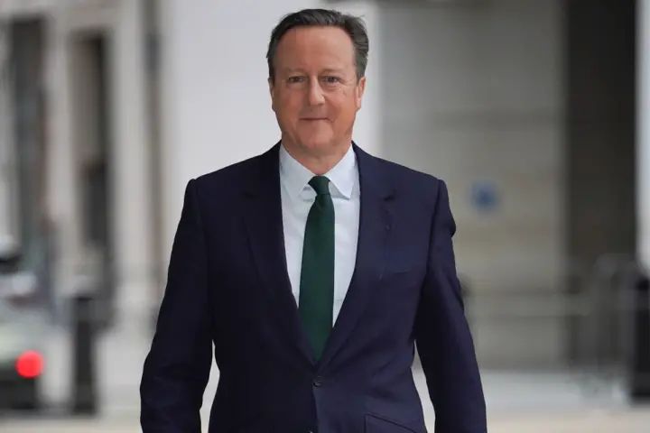 David Cameron marks 100 days as foreign secretary in ’embarrassing’ video