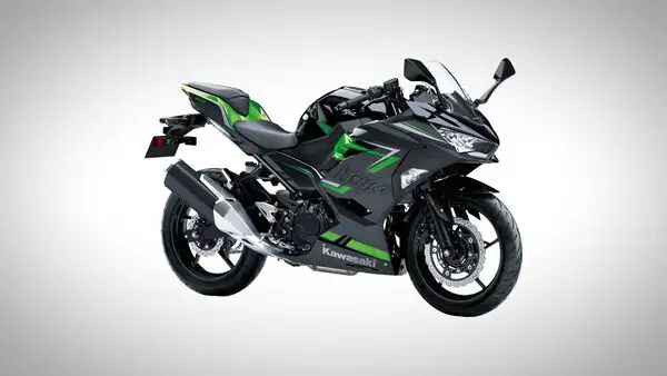 Kawasaki Ninja 400, Versys 650, Ninja 650 & Vulcan S get discounts up to ₹60,000