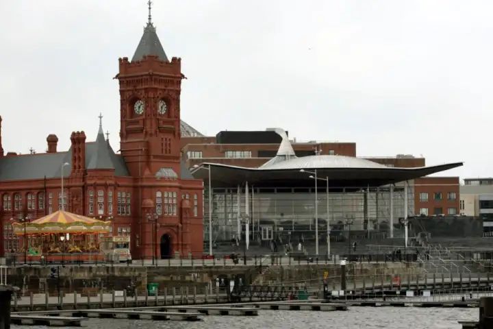 Politician faces Senedd ban after report finds he touched women while drunk