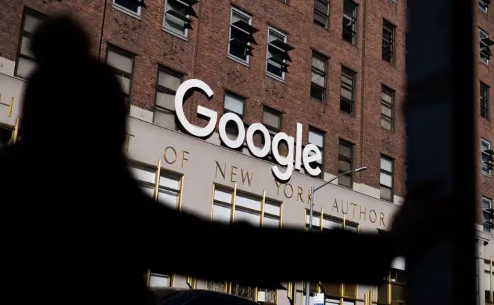 Former Google employee charged with stealing AI tech