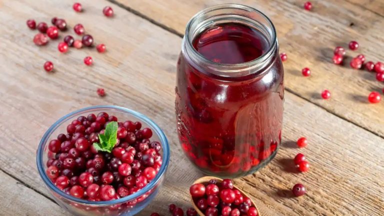 5 Amazing Health Advantages Of Drinking Cranberry Juice