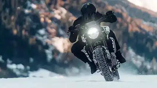 Husqvarna Svartpilen 801 Prototype Teased Ahead Of Official Launch Later In March