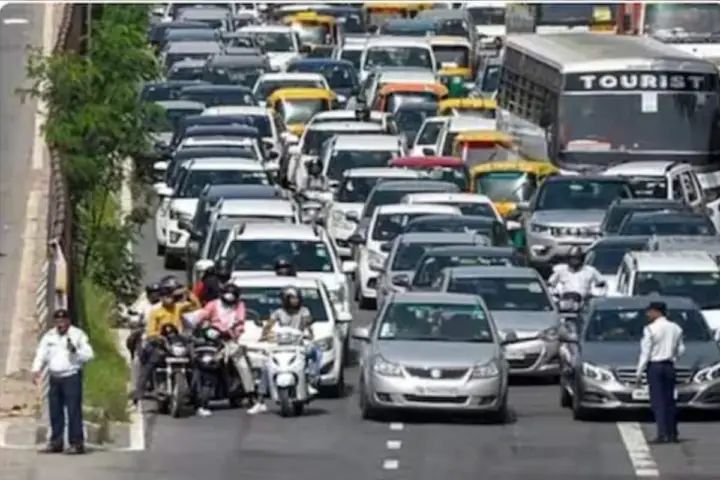 Karnataka Hikes Vehicle Registration Fees, Electric Cars Face Lifetime Tax