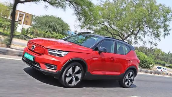 Single-Motor Volvo XC40 Recharge EV More Affordable Now