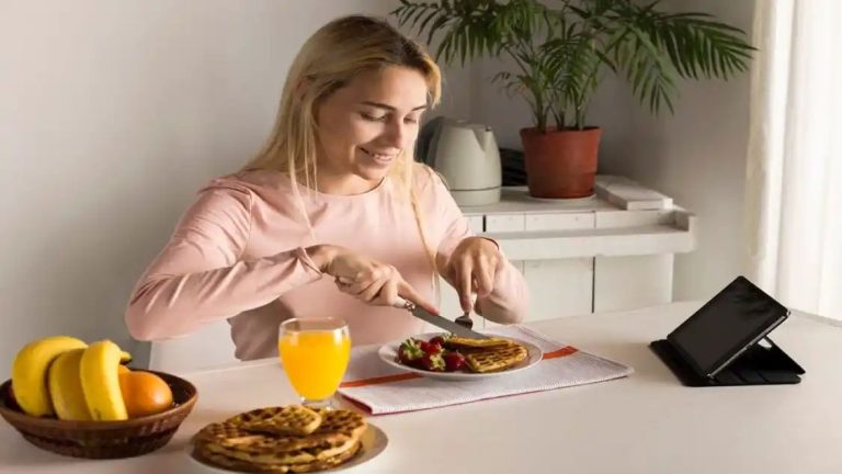 Breakfast bonanza: Study says what you eat for the first meal could make you less or more attractive to your partner