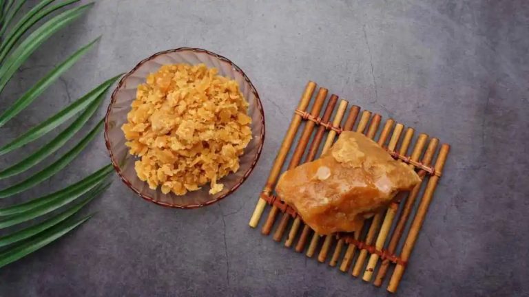 Enjoy These Health Benefits By Choosing Jaggery Over Regular Sugar