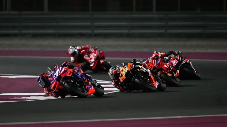 Qatar MotoGP Sprint: First blood goes to Martin