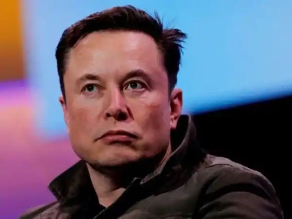 Led by Elon Musk, Silicon Valley inches to the right