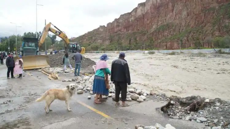 Severe flooding, heavy rainfall triggers state of emergency in Bolivia