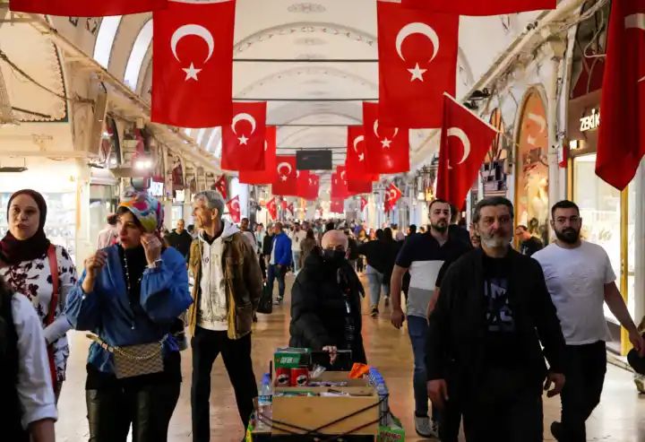 Turkey’s economic overhaul earns Fitch upgrade amid policy shift